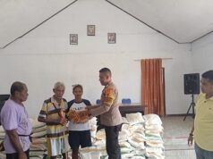 Pastikan tepat sasaran, Bhabinkamtibmas Wermatang amankan serah terima BATS