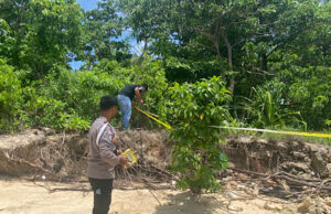 Polsek Selaru amankan lokasi penemuan amunisi sisa perang Dunia II di Pantai Tudun, Desa Lingat