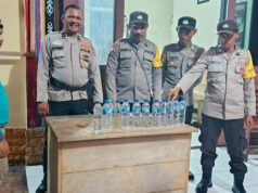 Jaga kondusifitas Wilayah Seira, Polsek Wermaktian gelar patroli KRYD dan razia miras ilegal