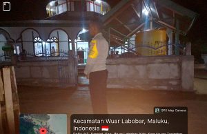 Pastikan kekhusyukan, Bhabinkamtibmas Karatat Kawal Sholat Tarawih