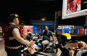 Optimalkan patroli dialogis, Sat Samapta Polres Kepulauan Tanimbar jaga kondusifitas di malam hari