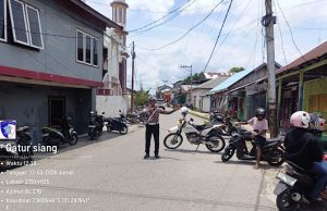 Rutin gelar pam gatur saat Sholat Jumat, Sat Lantas Polres Kepulauan Tanimbar berikan rasa aman