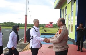 Tiba di Tanimbar, Tim Audit Itwasda Polda Maluku disambut Wakapolres Kepulauan Tanimbar di Bandara