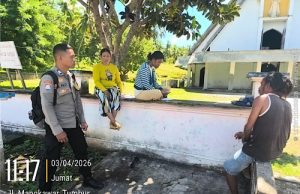 Jelang Paskah 2026, Bhabinkamtibmas Tumbur pererat silaturahmi dan pantau persiapan Ibadah Warga