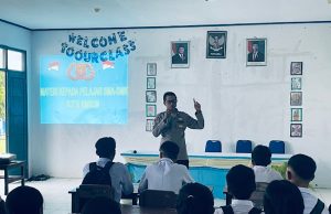 Edukasi hukum sejak dini, Wakapolsek Tanut sosialisasikan KUHP baru di SMA Negeri 12 Kepulauan Tanimbar