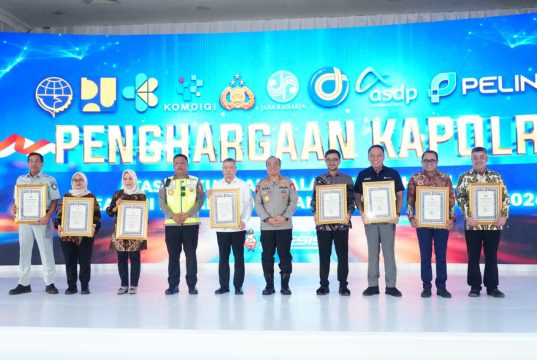 Polri Beri Penghargaan kepada Kementerian dan Lembaga Pendukung Operasi Ketupat 2026, Perkuat Sinergi untuk Keselamatan Masyarakat