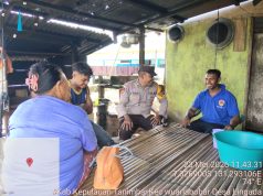 Perkuat silaturahmi, Bhabinkamtibmas Lingada gelar Door To Door System (DDS)