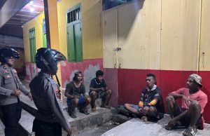 Optimalkan Harkamtibmas, Polsek Tanut tingkatkan patroli dialogis di malam hari