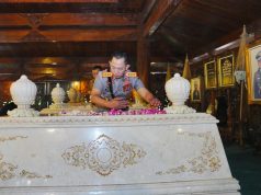 Usai Soekarno dan Gus Dur, Kapolri Ziarah-Tabur Bunga ke Makam Soeharto