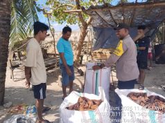 Hadir bermanfaat bagi Masyarakat, Bhabinkamtibmas Meyano Das sambangi Petani Kopra