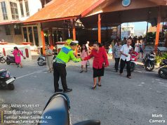 Hadir di tengah Masyarakat, Sat Lantas Polres Kepulauan Tanimbar jaga kekhusyukan ibadah Minggu