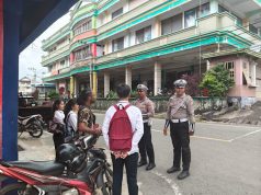 Sambangi pengguna jalan, Sat Lantas Polres Kepulauan Tanimbar gelar edukasi keselamatan