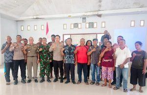 Kapolres Kepulauan Tanimbar kawal sosialisasi kompensasi, 23 pemilik lahan Lermatang sambut gembira Groundbreaking PSN
