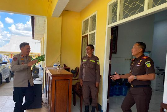 Pererat silaturahmi, Kapolres Kepulauan Tanimbar bersama PJU silaturahmi ke Kejaksaan Negeri
