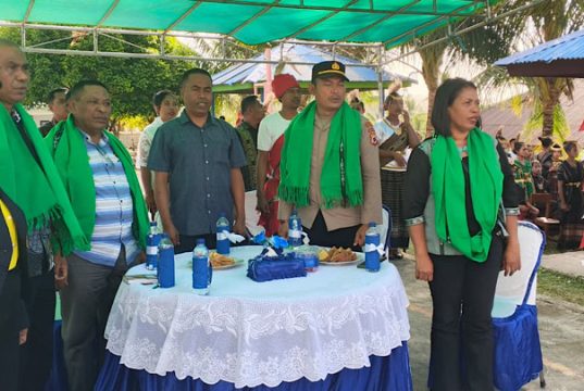 Dukung kemajuan Pendidikan, Kapolsek Kormomolin hadiri peletakan batu pertama ruang OSIS SMAN 11 Kepulauan Tanimbar