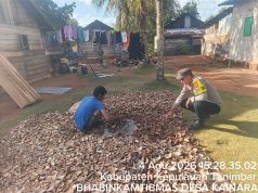 Dukung ekonomi Warga, Bhabinkamtibmas Kainara sambangi Petani kopra