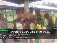 Sambangi Pelajar SMP, Bhabinkamtibmas berikan Imbauan Kamtibmas dan sosialisasikan KUHP baru