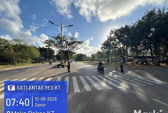 Berikan pelayanan prima, Sat Lantas Polres Kepulauan Tanimbar kembali hadir lakukan pengaturan di pagi hari