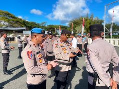 Pimpin penanggulangan Judol, Wakapolres Kepulauan Tanimbar gelar razia Ponsel Anggota
