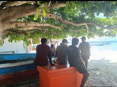 Sampaikan pesan Kamtibmas dan keselamatan laut, Bhabinkamtibmas Matakus sambangi Nelayan